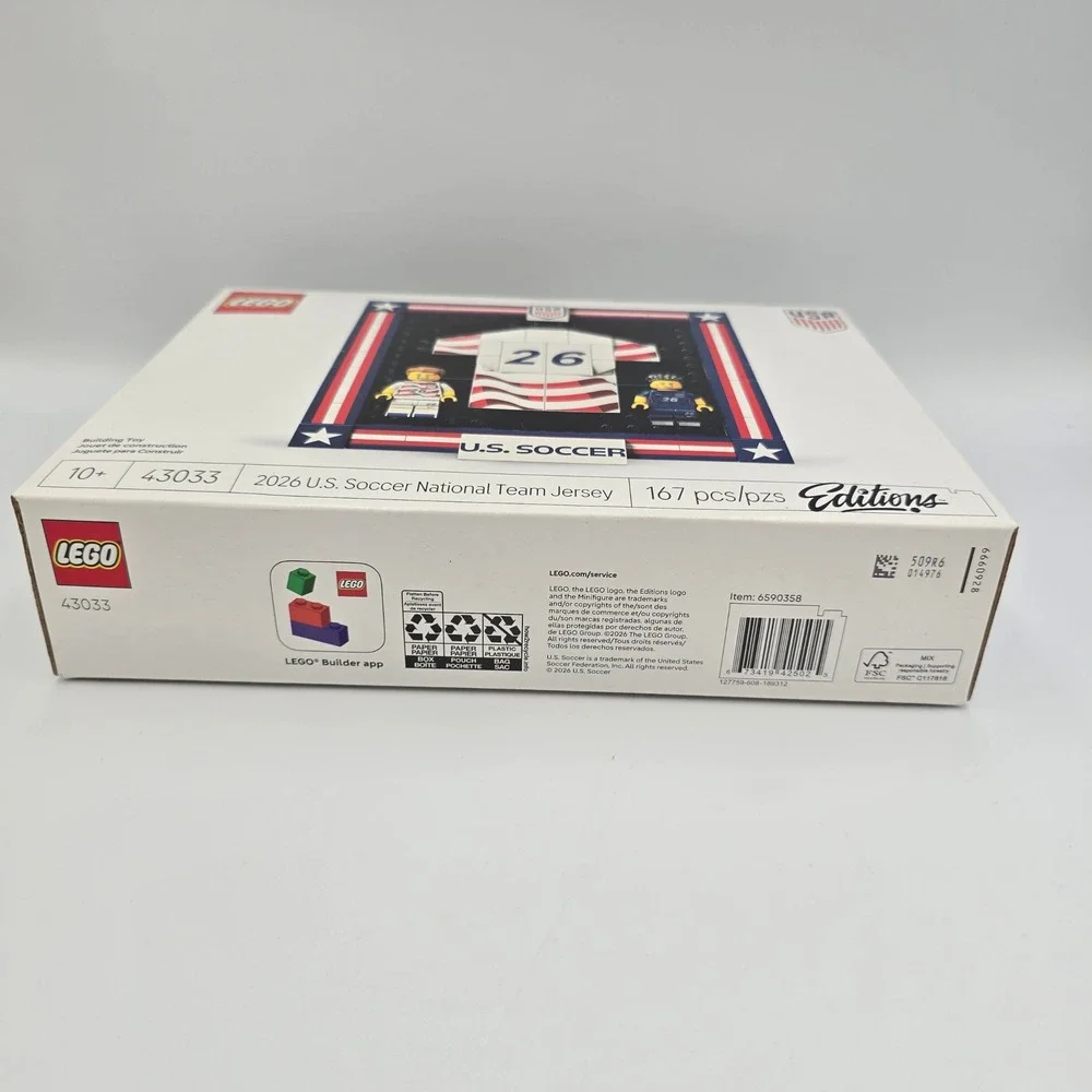 LEGO 43033 2026 U.S. Soccer National Team Jersey 167pc Set 2 Minifigures NEW